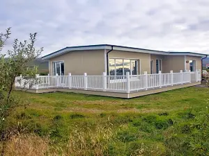 Lynghagi House
