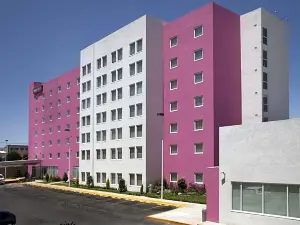 City Express Suites by Marriott Toluca