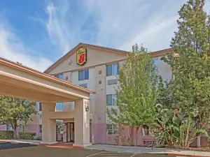 迪克森-加州大學戴維斯分校速8酒店