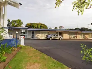 Broadway Lodge Motel