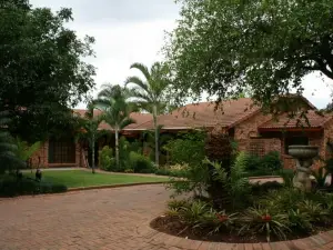 Tamboti House