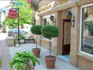 Hotel Doussiere - Restaurant l'Alicanta