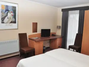 Hotel Afrit 28
