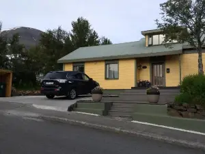 Reydarfjordur Apartment