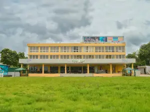 Hotel Silver Leaf