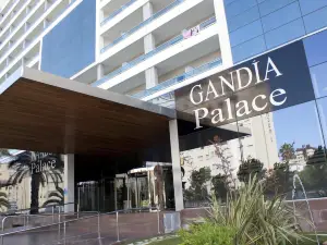 VS ガンディア パレス ホテル