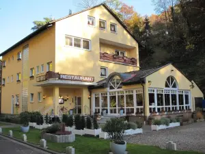 Hotel Goldbächel