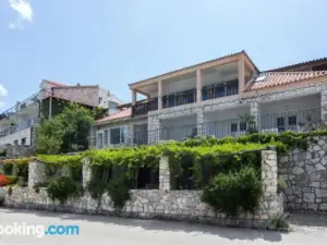 Guest House Busurelo
