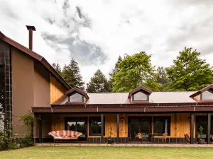 Malachite Manor