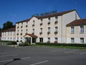 Brit Hotel Châteaudun