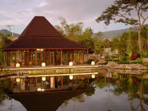 Jambu Klutuk Resort
