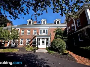 Vinifera Inn