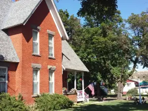 The Mays Place Bed and Breakfast