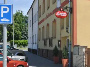 Hotel u Budvaru
