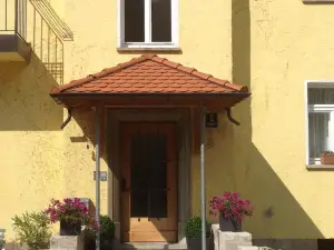 Achtzimmer