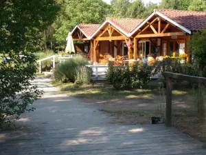 Les Palafitos