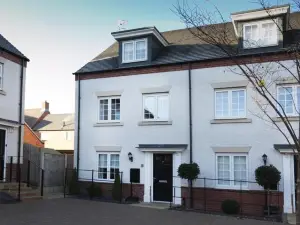 Dbs Serviced Apartments - the Townhouse