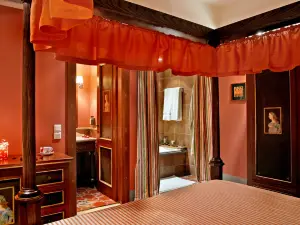 Le Convivial Luxury Suites & Spa