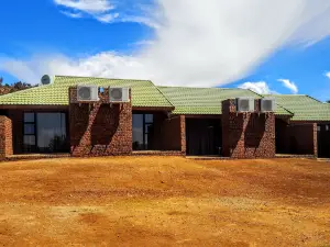 Sangiro Game Lodge