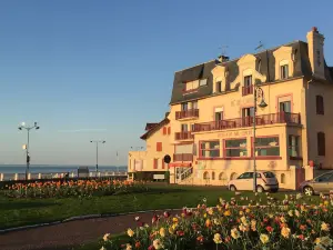 Hôtel Outre-Mer - Hôtel Boutique face à la mer Salon de Thé & Bar Lounge