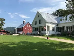 自由山丘農場飯店