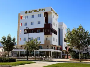 Hotel A44