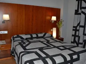 Hotel Jarama