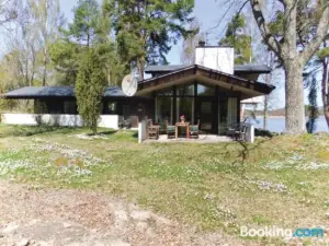 Beautiful Home in Strängnäs with Sauna