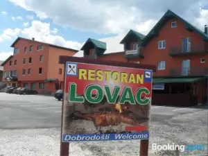 Hotel Lovac