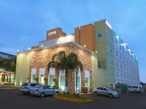 Staybridge Suites Queretaro