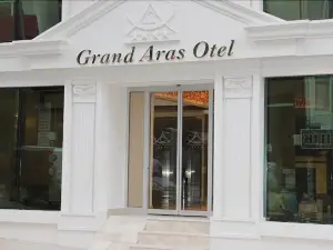 Grand Aras Hotel