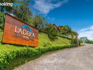 โฮเทล ลาเดรา