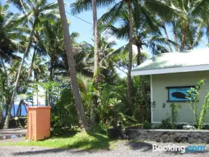 Whale House at Kehena Beach
