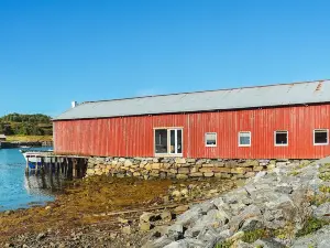 9 Person Holiday Home in Lysøysundet
