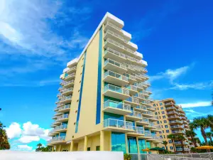 Bahama House - Daytona Beach Shores