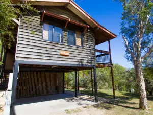 Bimbimbi - Rustic Holiday Hideaway with Gorgeous Views in 1770
