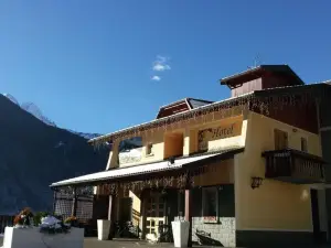 Hotel Veduta dell'Adamello