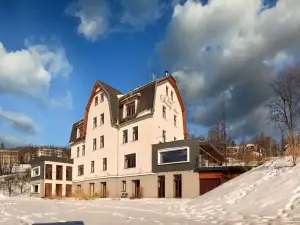 Hotel Slunný Dvůr