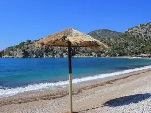 Beachfront Self-Catering Studios in Psatha Bay - 60km from Athens