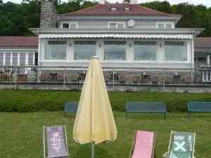 Strandhaus Edersee Nr 12 - Kaminzimmer, Seeblick, Badestrand, Seeterrasse