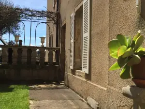 La Maison Févret