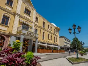 Hotel Lomsia