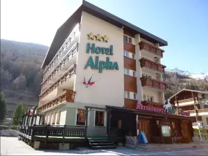 Hotel Alpha