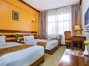 Eastland Hotel