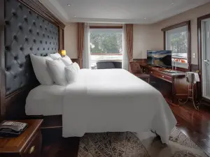 Paradise Elegance Cruise Halong