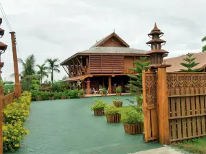เฮือนไม้สักงามรีสอร์ท Huanmaisakngam Resort