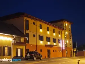 Hotel Vila Emei
