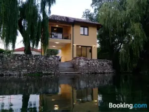 River House Buna
