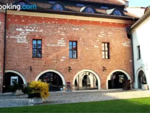 Dom Gości Opactwa Benedyktynów
