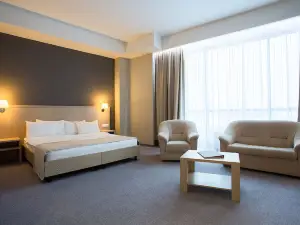 Riga Land Hotel